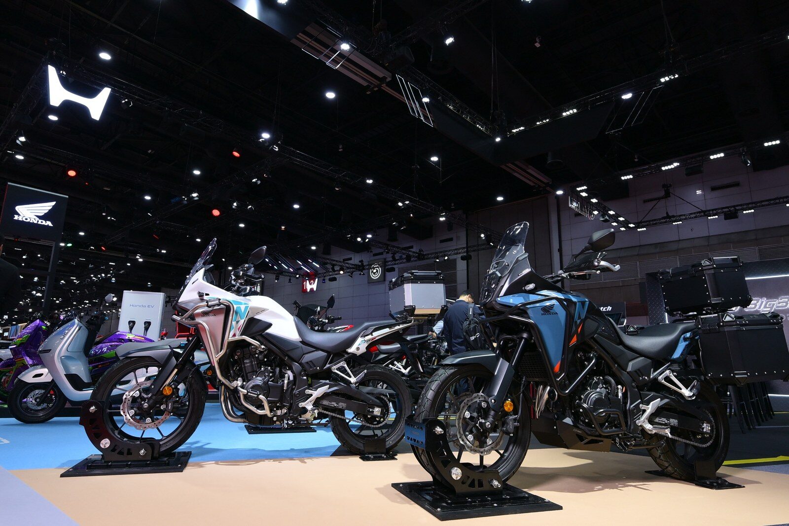 ไทยฮอนด้า เปิดตัว New Honda CB1000GT 2026 สปอร์ตทัวร์ริ่ง 4 สูบ 1,000 ซีซี ช่วงล่างไฟฟ้า จอ TFT 5 นิ้ว เคาะราคาเริ่ม 514, 18