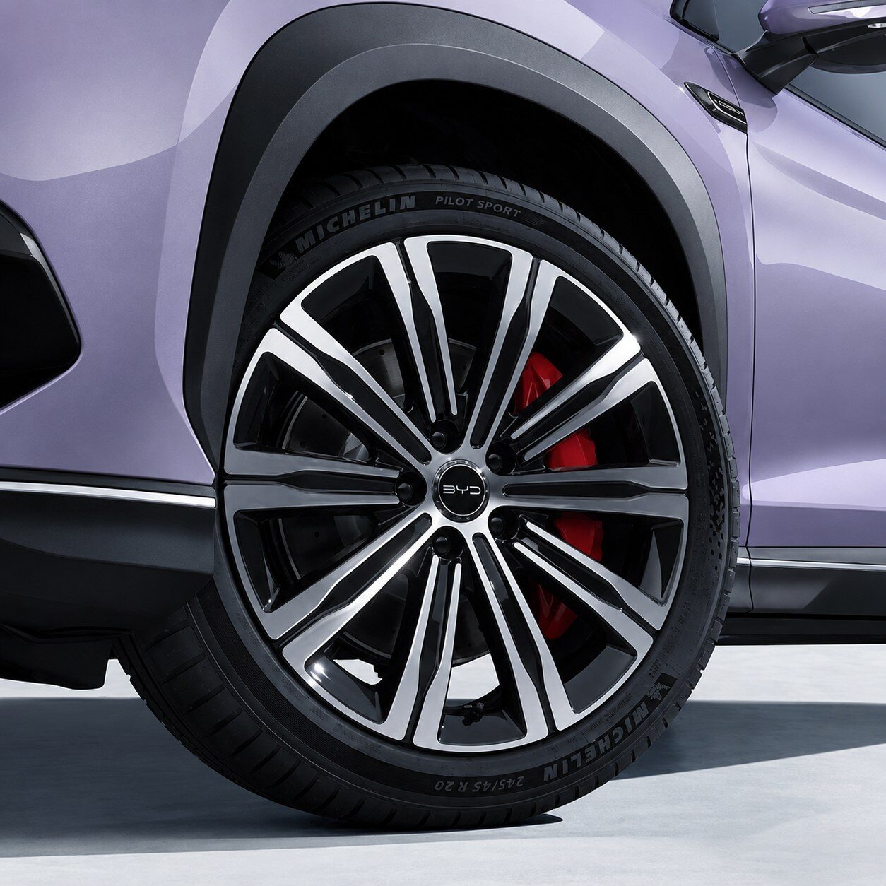 บีวายดี เปิดตัว BYD SEALION 7 AWD Ultimate 2026 อัปเกรดแบตเตอรี่ใหญ่ 91.3 kWh วิ่งไกล 600 กม. ชาร์จไว DC 230 kW เคาะราคา 1,349,900 บาท 21