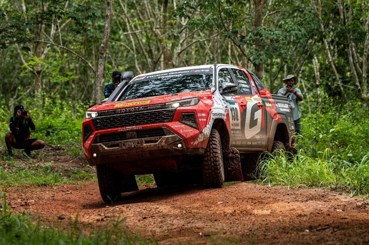 TOYOTA GAZOO Racing Thailand โชว์ฟอร์มแกร่ง พา Hilux TRAVO 2026 ผงาดคว้าอันดับ 2 โอเวอร์ออล ศึกแรลลี่หฤโหด AXCR 2026 ลุยฝ่า 5 จังหวัดกว่า 2,000 กม. 22