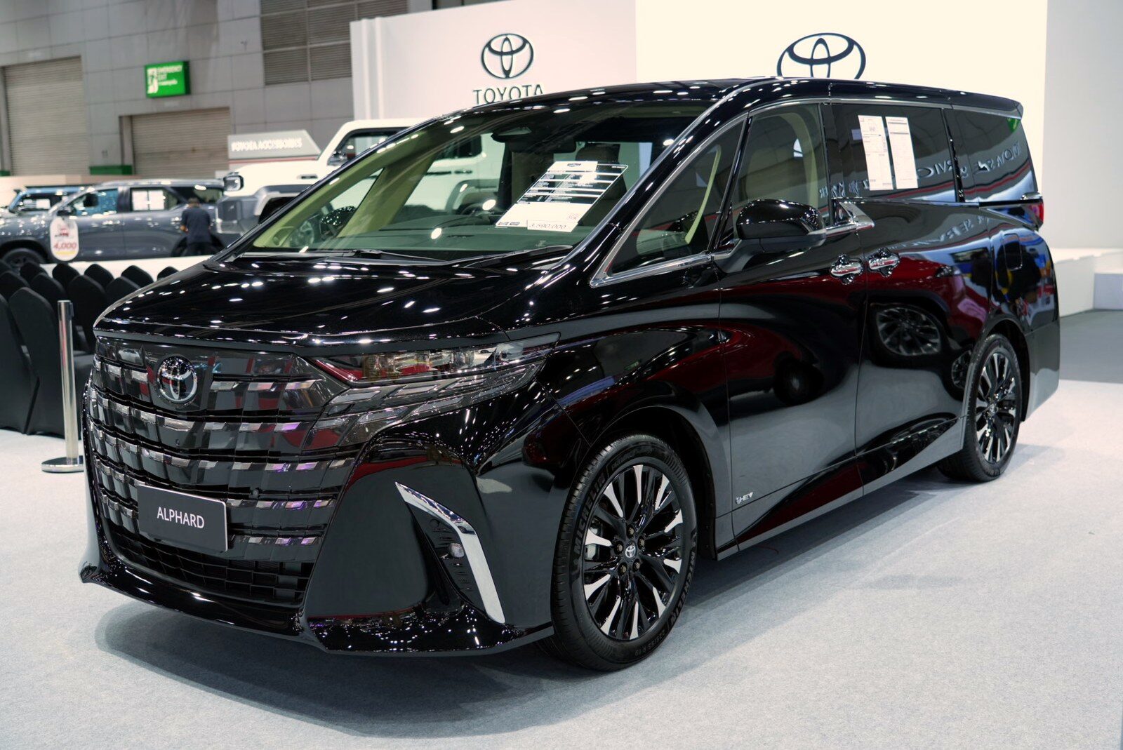 โตโยต้า จัดเต็ม BIG MOTOR SALE 2026 ส่งแคมเปญ 470 ล้านบาท เปิดตัว Alphard และ Vellfire HEV SMART เริ่ม 3.59 ล้าน พร้อม Land Cruiser FJ ราคาพิเศษ 1.269 ล้าน 23