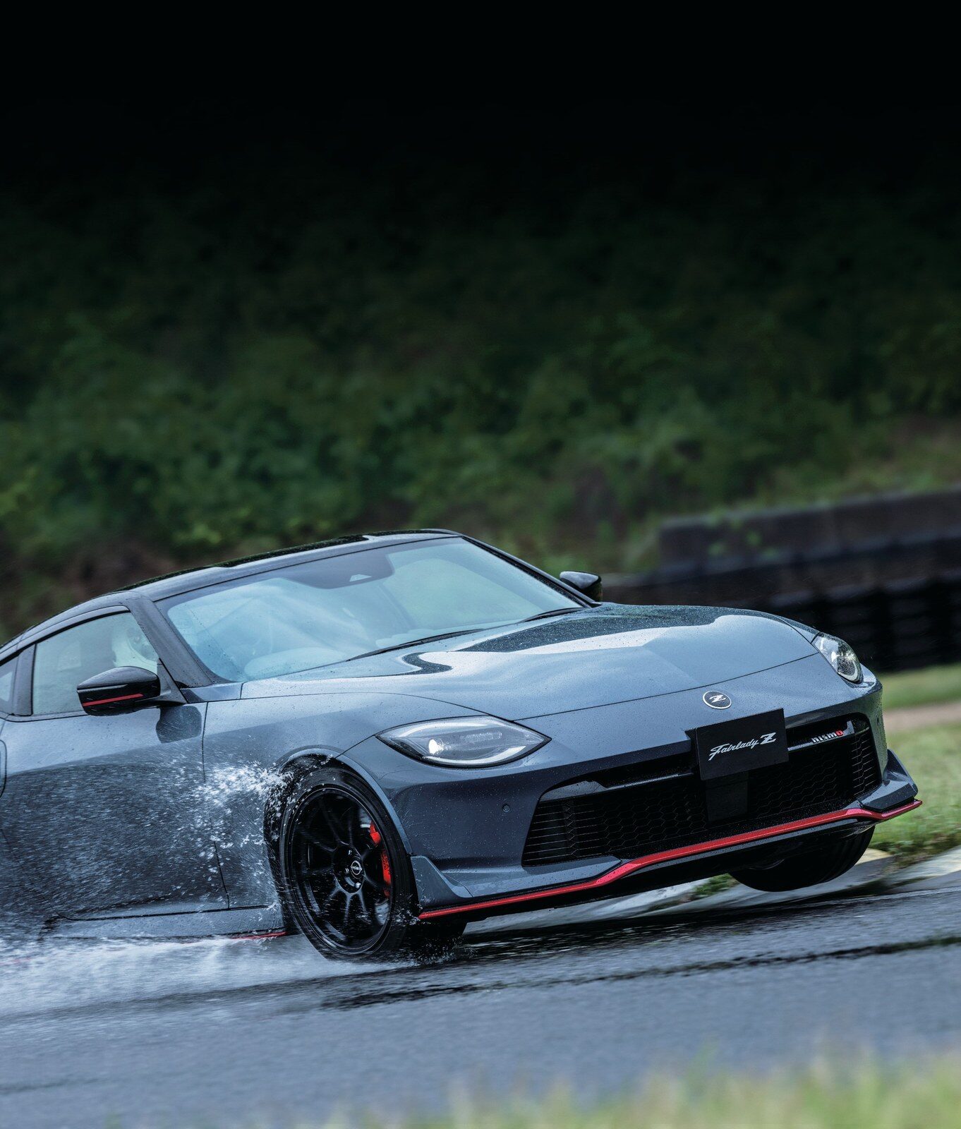 เปิดตัว Nissan Fairlady Z 2026 และ Fairlady Z NISMO 2026 รุ่นปรับโฉมในญี่ปุ่น คืนชีพโลโก้หน้าในตำนาน พร้อมเพิ่มเกียร์ธรรมดา 6MT ในตัวแรง NISMO 24