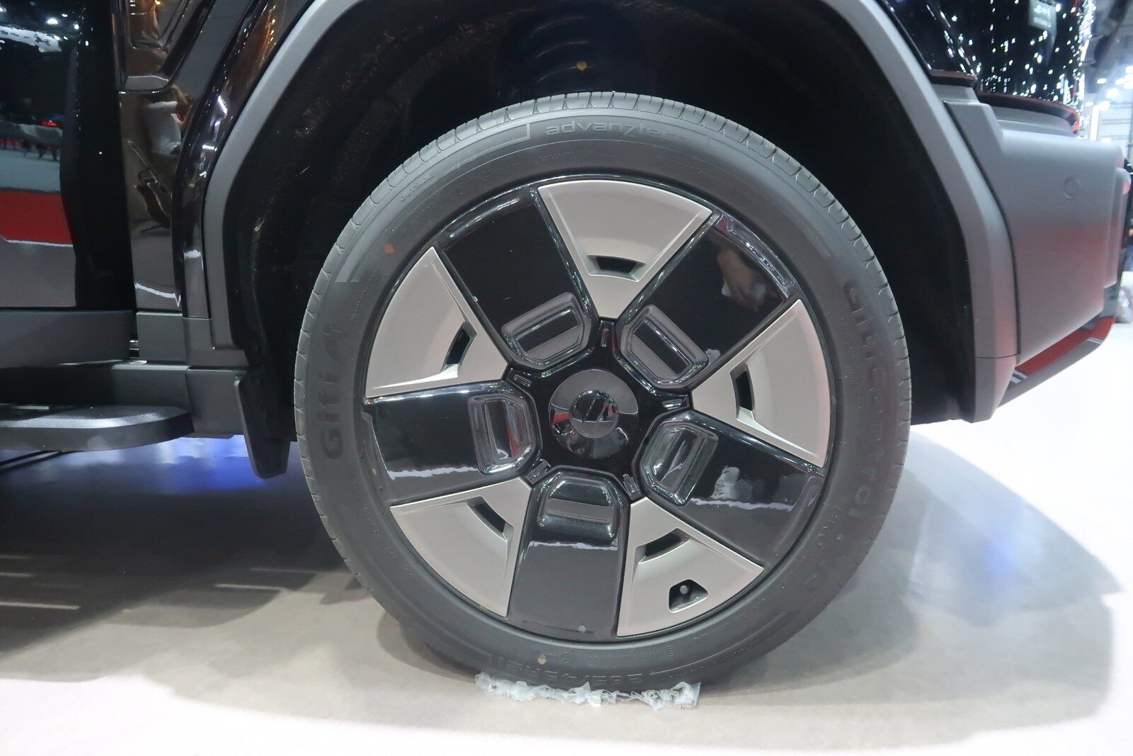 ทำความรู้จัก iCAUR แบรนด์เอสยูวีพรีเมียมจาก Chery เปิดตัว iCAUR V27 REEV 2026 ดีไซน์ Classic Boxy ขุมพลัง 455 แรงม้า วิ่งไกล 1,000 กม. อวดโฉมครั้งแรกในงาน BIG Motor Sale 2026 28