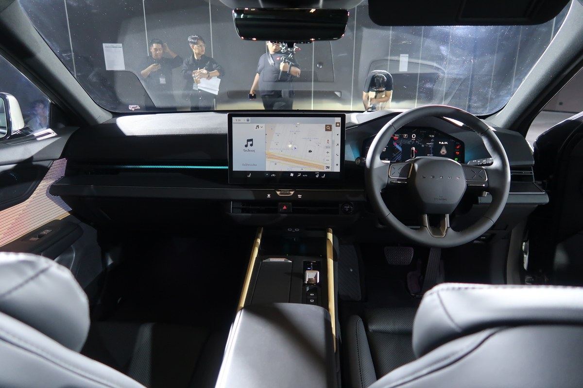 ALL-NEW LEXUS ES 2026 BEV ซีดานไฟฟ้าคันแรกของค่าย เปิดตัวราคาเริ่มต้น 3,290,000 บาท 30