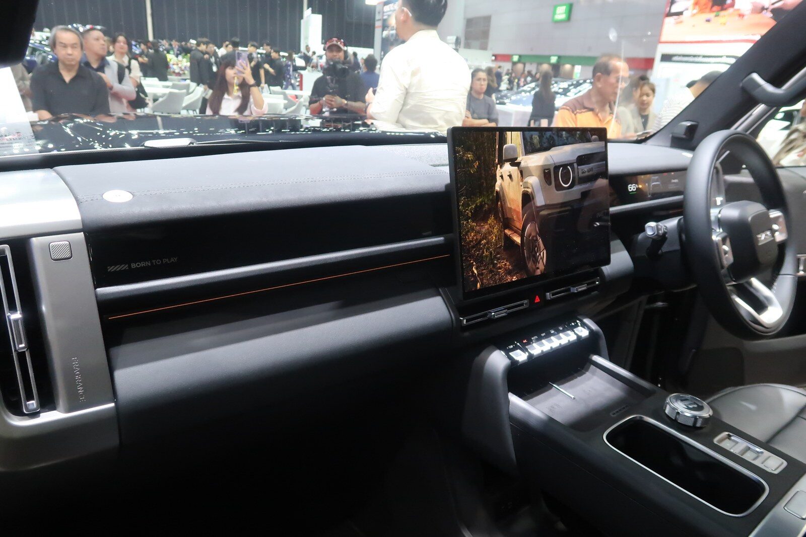 ทำความรู้จัก iCAUR แบรนด์เอสยูวีพรีเมียมจาก Chery เปิดตัว iCAUR V27 REEV 2026 ดีไซน์ Classic Boxy ขุมพลัง 455 แรงม้า วิ่งไกล 1,000 กม. อวดโฉมครั้งแรกในงาน BIG Motor Sale 2026 31