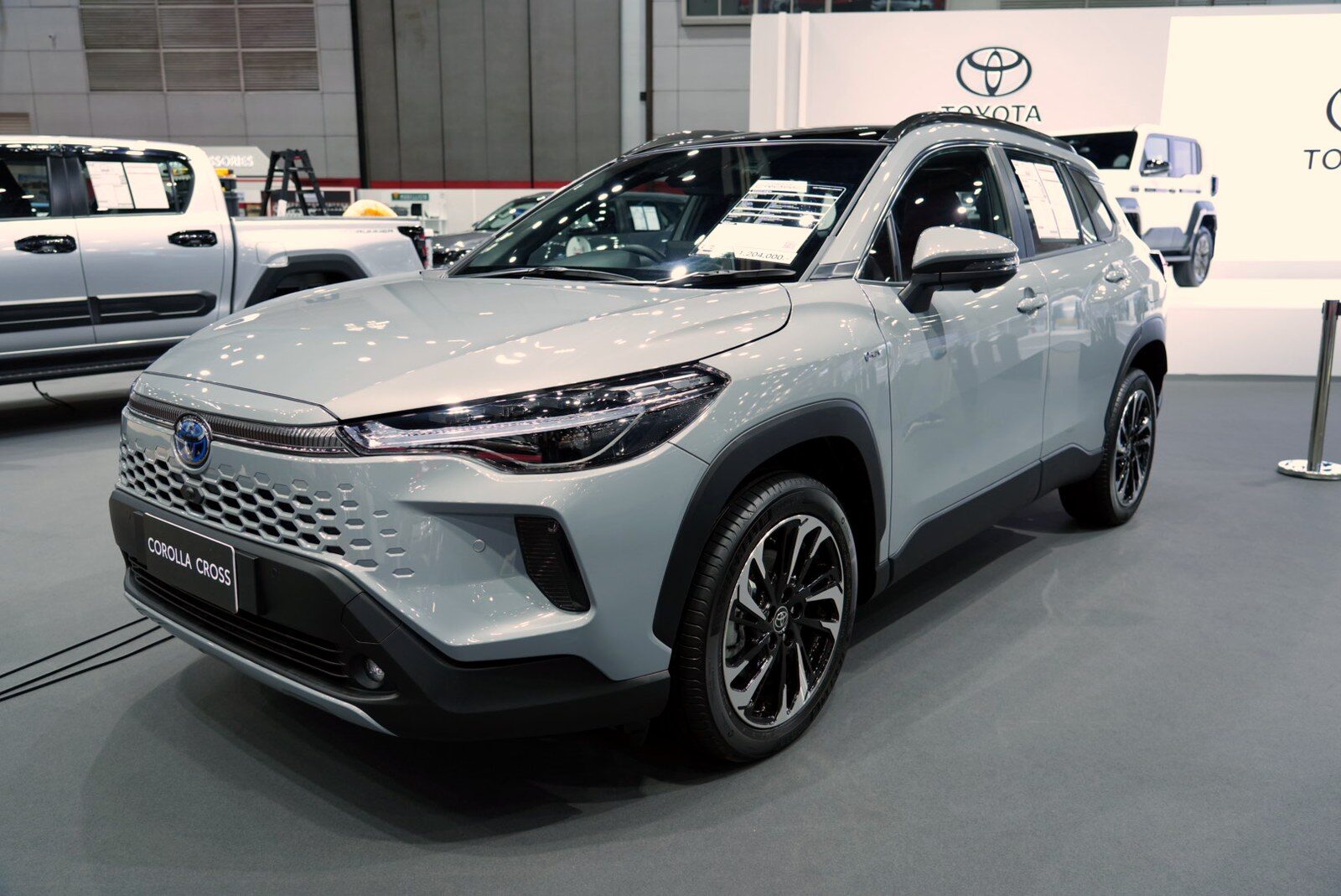 โตโยต้า จัดเต็ม BIG MOTOR SALE 2026 ส่งแคมเปญ 470 ล้านบาท เปิดตัว Alphard และ Vellfire HEV SMART เริ่ม 3.59 ล้าน พร้อม Land Cruiser FJ ราคาพิเศษ 1.269 ล้าน 32