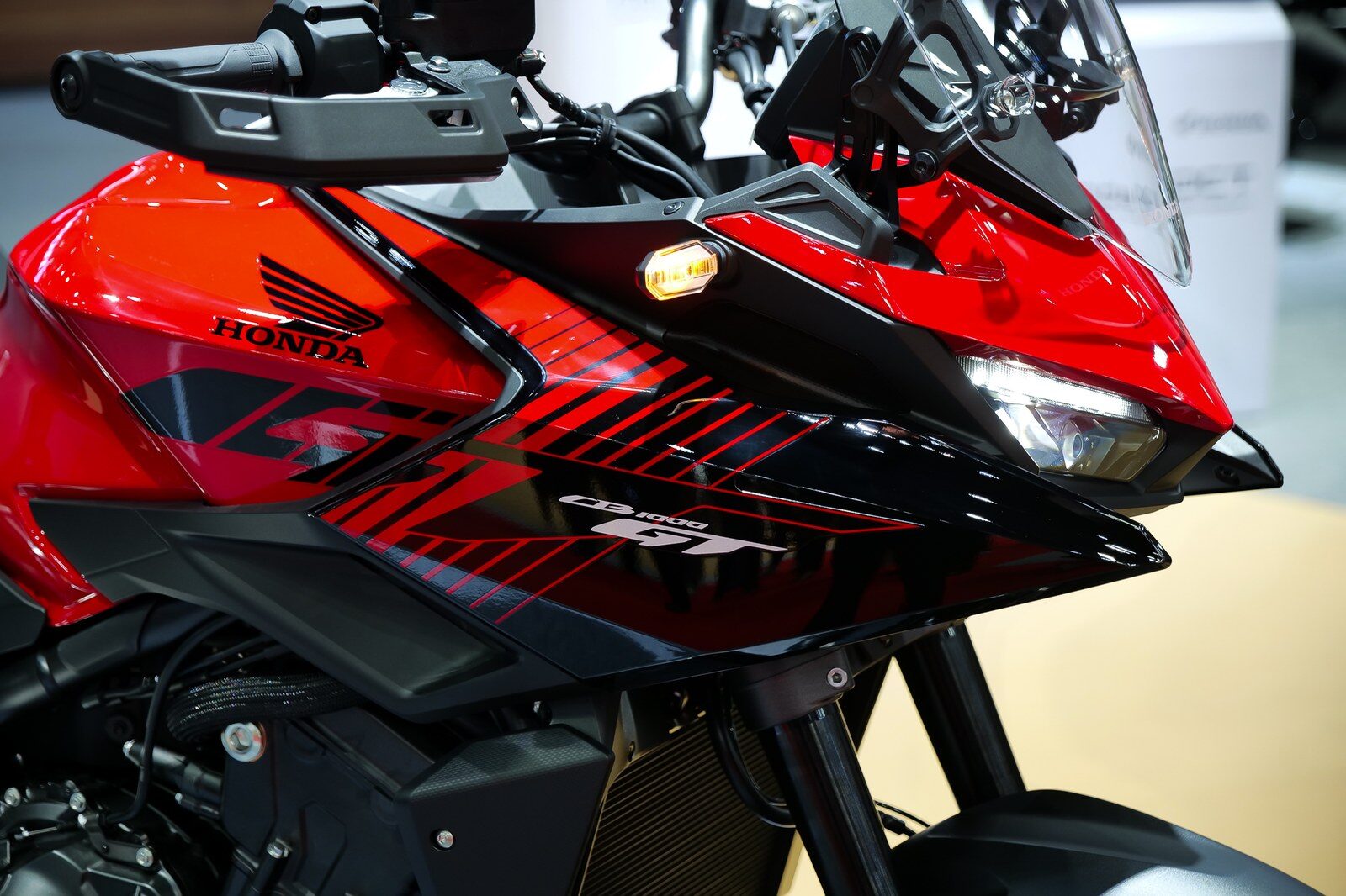 ไทยฮอนด้า เปิดตัว New Honda CB1000GT 2026 สปอร์ตทัวร์ริ่ง 4 สูบ 1,000 ซีซี ช่วงล่างไฟฟ้า จอ TFT 5 นิ้ว เคาะราคาเริ่ม 514, 32