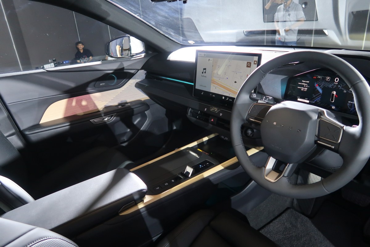 ALL-NEW LEXUS ES 2026 BEV ซีดานไฟฟ้าคันแรกของค่าย เปิดตัวราคาเริ่มต้น 3,290,000 บาท 34