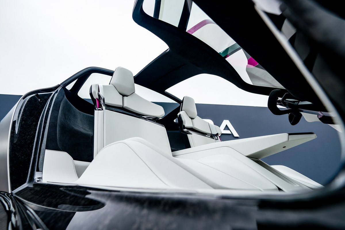 Acura เผยโฉมต้นแบบซูเปอร์คาร์ NEXERA Vision 2026 จุดประกายภาษาการดีไซน์ยุคใหม่ ฉลองครบรอบ 40 ปีของแบรนด์ 34