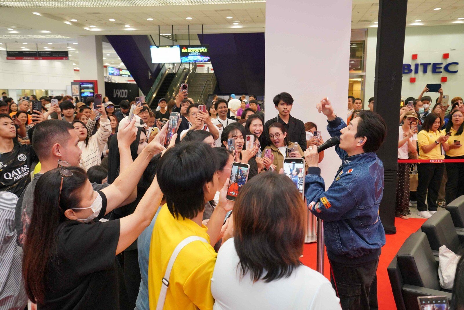 BIG MOTOR SALE 2026 คึกคักเกินคาด! กวาดยอดจอง 2 วันแรกสุดร้อนแรง ชี้ผู้บริโภคกำลังซื้อยังแน่น มุ่งเน้นรถคุณภาพคุ้มราคา OMODA & JAECOO นำโด่ง 735 คัน 35