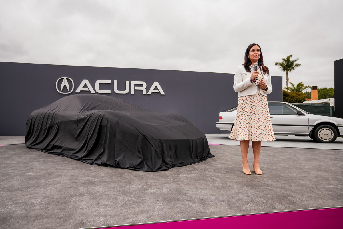 Acura เผยโฉมต้นแบบซูเปอร์คาร์ NEXERA Vision 2026 จุดประกายภาษาการดีไซน์ยุคใหม่ ฉลองครบรอบ 40 ปีของแบรนด์ 35