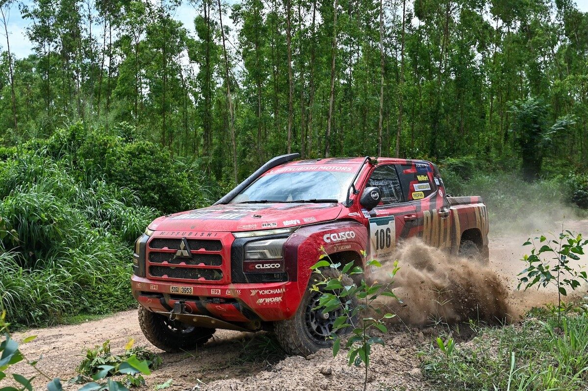 ทีมมิตซูบิชิ แรลลี่อาร์ต ผงาดป้องกันแชมป์ AXCR 2026 คว้าชัยชนะ Overall 2 ปีซ้อน ส่ง Triton 2026 จารึกประวัติศาสตร์นักขับญี่ปุ่นคู่แรกครองบัลลังก์ 41