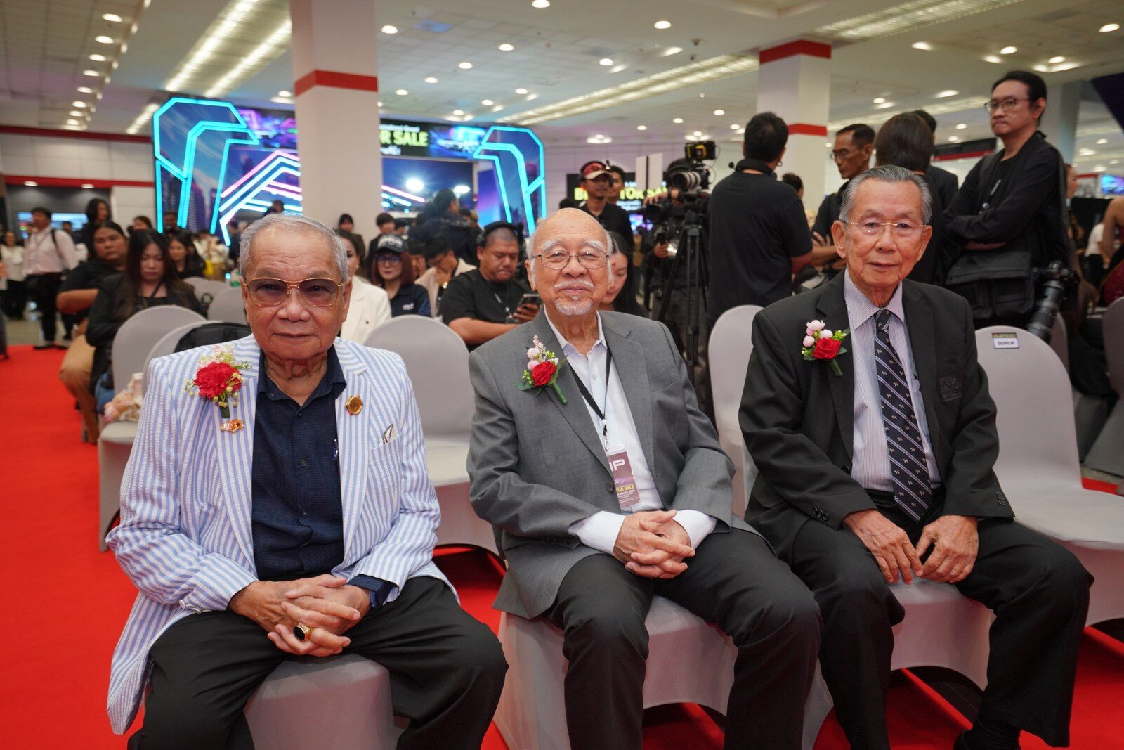 เปิดฉาก BIG MOTOR SALE 2026 ฉลองปีที่ 13 ผนึก 30 แบรนด์ยานยนต์ชั้นนำ ยกโชว์รูมบุกไบเทค บางนา จัดเต็มโปรเด็ด คอนเสิร์ตฟรี และโซน Pet Friendly ตลอด 10 วัน 45