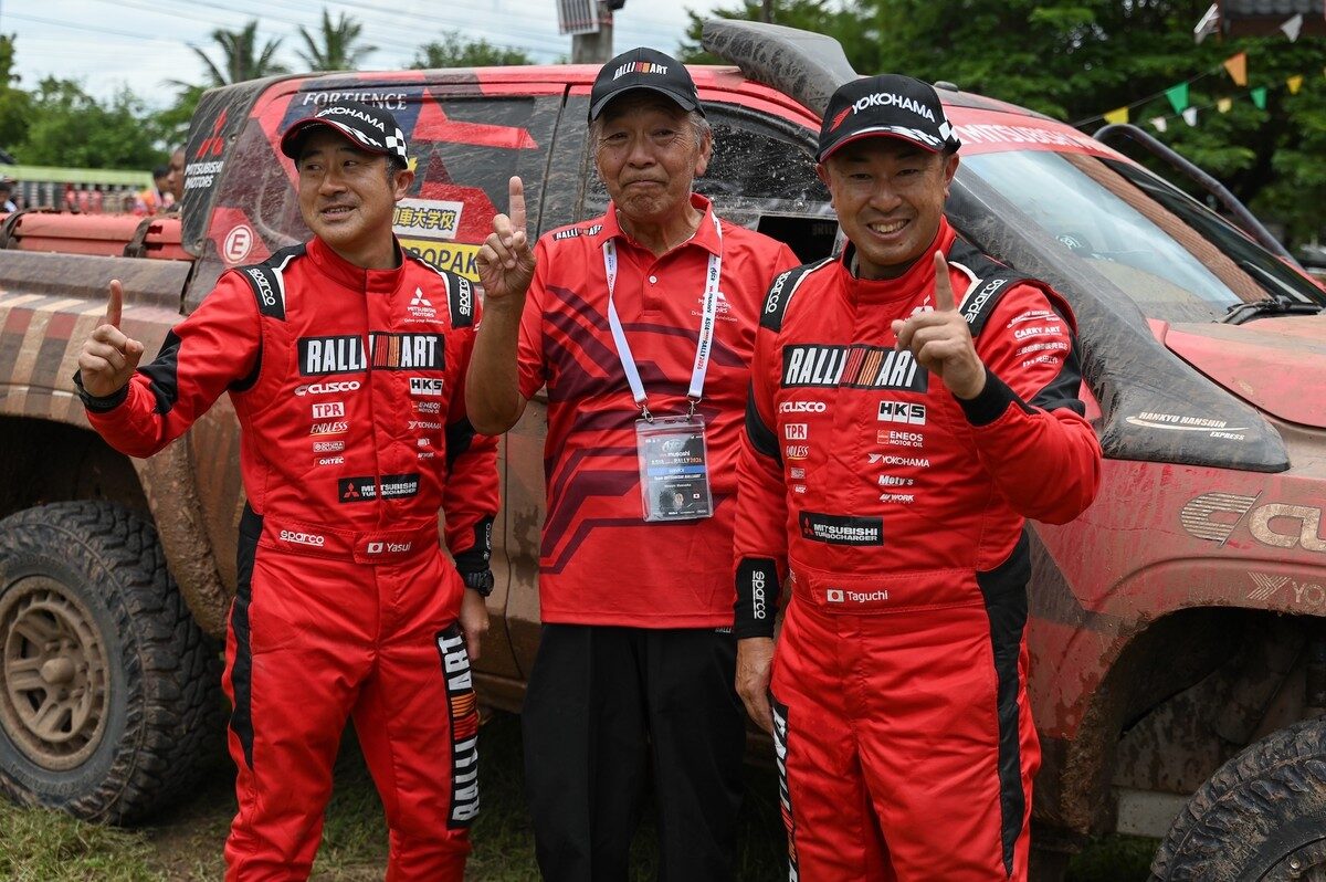 ทีมมิตซูบิชิ แรลลี่อาร์ต ผงาดป้องกันแชมป์ AXCR 2026 คว้าชัยชนะ Overall 2 ปีซ้อน ส่ง Triton 2026 จารึกประวัติศาสตร์นักขับญี่ปุ่นคู่แรกครองบัลลังก์ 113