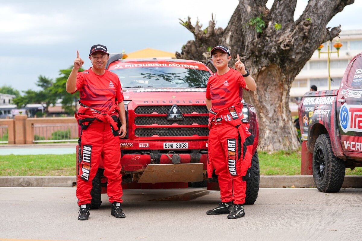 ทีมมิตซูบิชิ แรลลี่อาร์ต ผงาดป้องกันแชมป์ AXCR 2026 คว้าชัยชนะ Overall 2 ปีซ้อน ส่ง Triton 2026 จารึกประวัติศาสตร์นักขับญี่ปุ่นคู่แรกครองบัลลังก์ 115