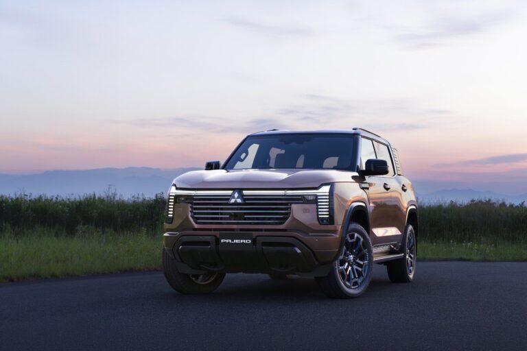 เปิดตัว All-New Mitsubishi Pajero 2026 ผลิตในไทย ยกระดับเรือธง ขุมพลังคลีนดีเซล 480 นิวตันเมตร พร้อมระบบ S-AWC เต็มพิกัด