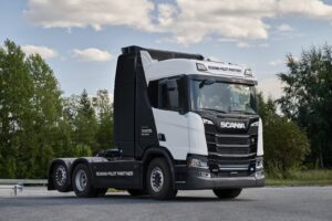 Toyota จับมือ Scania ร่วมทดสอบเทคโนโลยีไฮโดรเจนฟิวเซลในรถบรรทุกหนัก เตรียมส่งมอบระบบขับเคลื่อนรุ่นใหม่เริ่มวิ่งจริงปี 2027