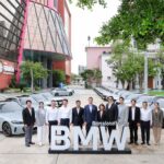 บีเอ็มดับเบิลยู ประเทศไทย จับมือ บาร์เซโลนา มอเตอร์ ส่งมอบทัพ BMW 330e M Sport 2026 เสริมฟลีทพรีเมียมธนาคารออมสิน ขับเคลื่อนองค์กรสู่พลังงานสะอาด