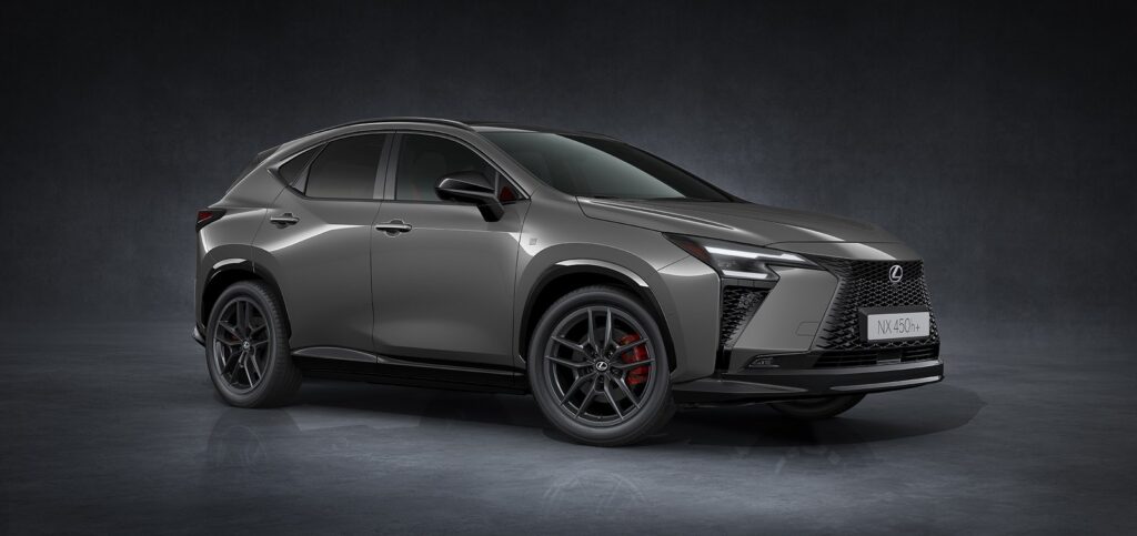 เปิดตัว Lexus NX 2026 ปรับโฉมครั้งใหญ่ World Premiere เสริมขุมพลังไฮบริดเจเนอเรชันใหม่ พร้อมแบตเตอรี่ PHEV วิ่งไกลกว่า 100 กม. (ปก)