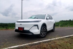 Geely Starray EM-R 2026 วิ่งจริง 22.2 กม./ลิตร เริ่ม 6 แสน