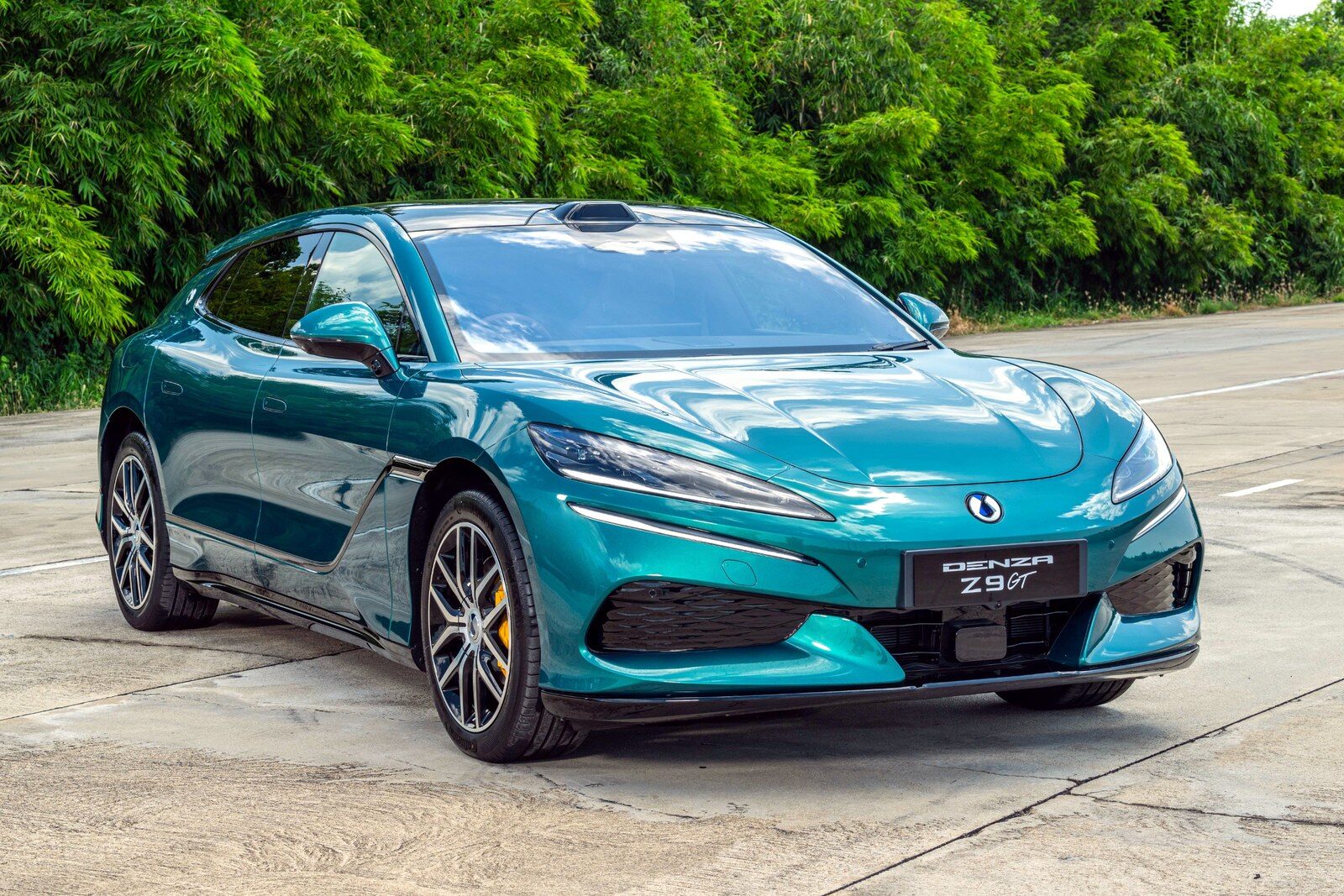 DENZA Z9GT 2026 เปิดตัวทางการ เคาะ 2,899,900 บาท แบตเตอรี่ Blade 122.5 kWh ชาร์จไว 9 นาที (ปก)