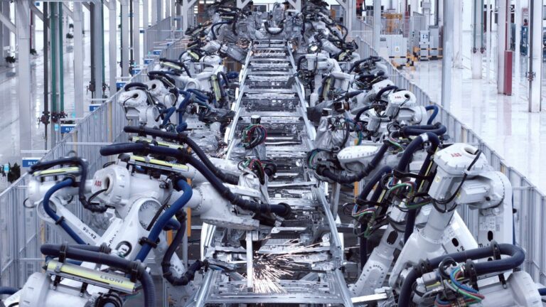 BYD ผลิตครบ 100,000 คันในไทยอย่างเป็นทางการ ดัน ATTO 3 สู่ตลาดโลก