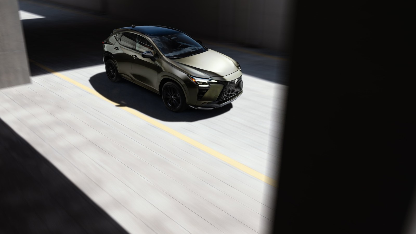 เปิดตัว Lexus NX 2026 ปรับโฉมครั้งใหญ่ World Premiere เสริมขุมพลังไฮบริดเจเนอเรชันใหม่ พร้อมแบตเตอรี่ PHEV วิ่งไกลกว่า 100 กม. 2