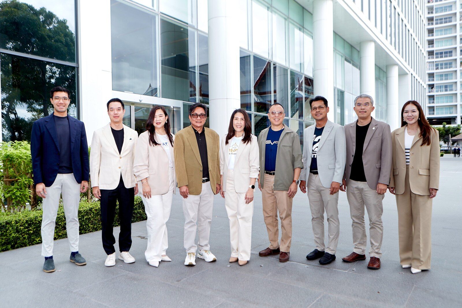 กรุงศรี ออโต้ จับมือ ททท. ผนึกเครือข่ายพันธมิตรยักษ์ใหญ่ เสริมแกร่ง EV Ecosystem ปั้นฟีเจอร์ GO Travel ชวนขับรถยนต์ไฟฟ้าเที่ยวไทยรับปี 2026 2