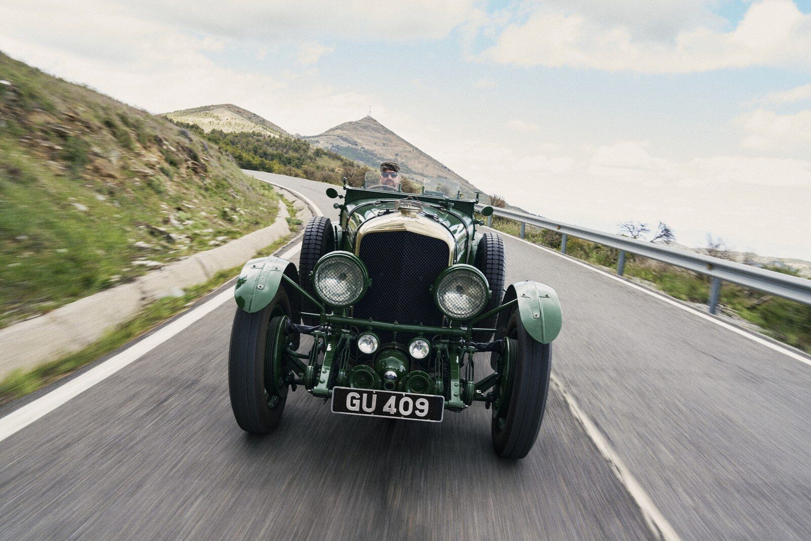 Bentley Torcal 2026 ยนตรกรรมไฟฟ้าทรงพลังที่สุดในประวัติศาสตร์ เผยนิยามใหม่แห่งสมรรถนะและความนุ่มนวลระดับอัลตราลักชัวรี 3