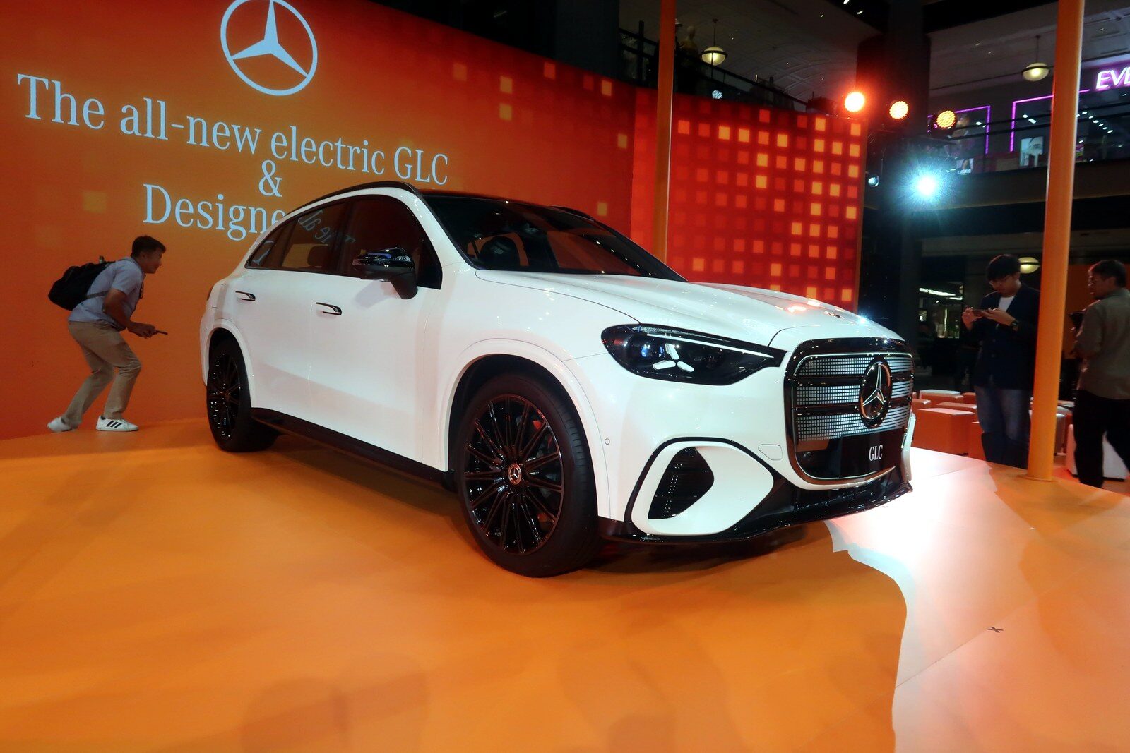 Mercedes-Benz electric GLC 2026 ในไทย วางราคาไม่เกิน 3.7 ล้าน 5