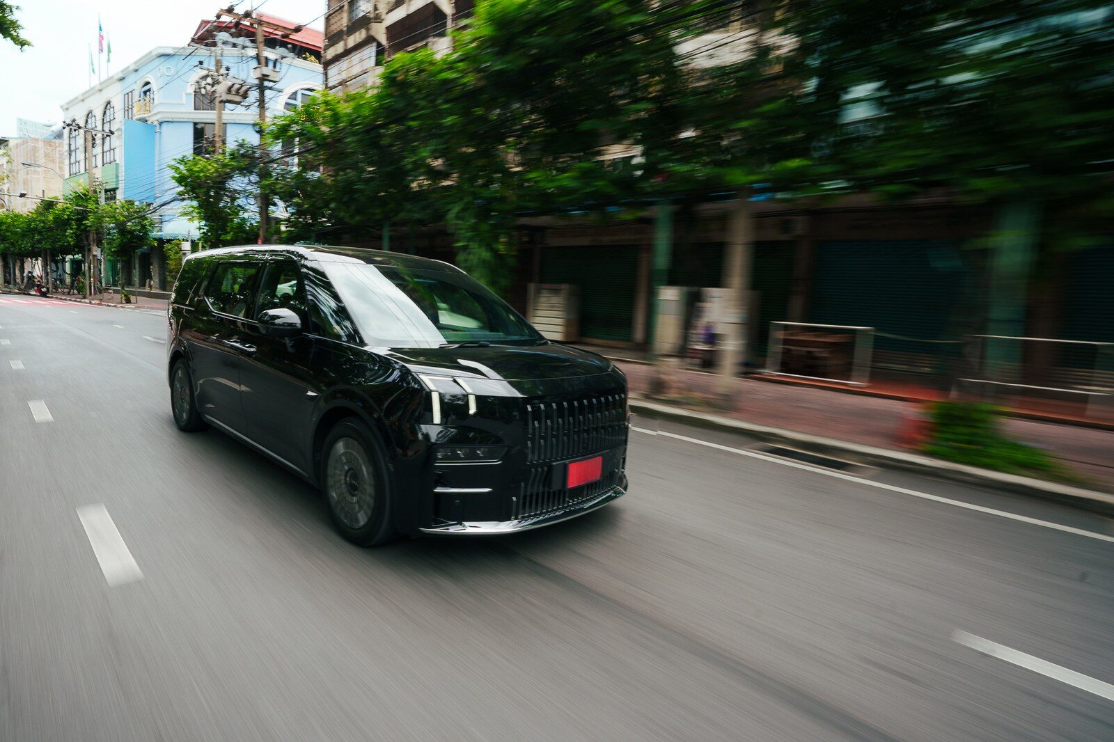ZEEKR 009 2026 แชมป์ MPV ไฟฟ้า 8 เดือน รวม 1,858 คัน 5
