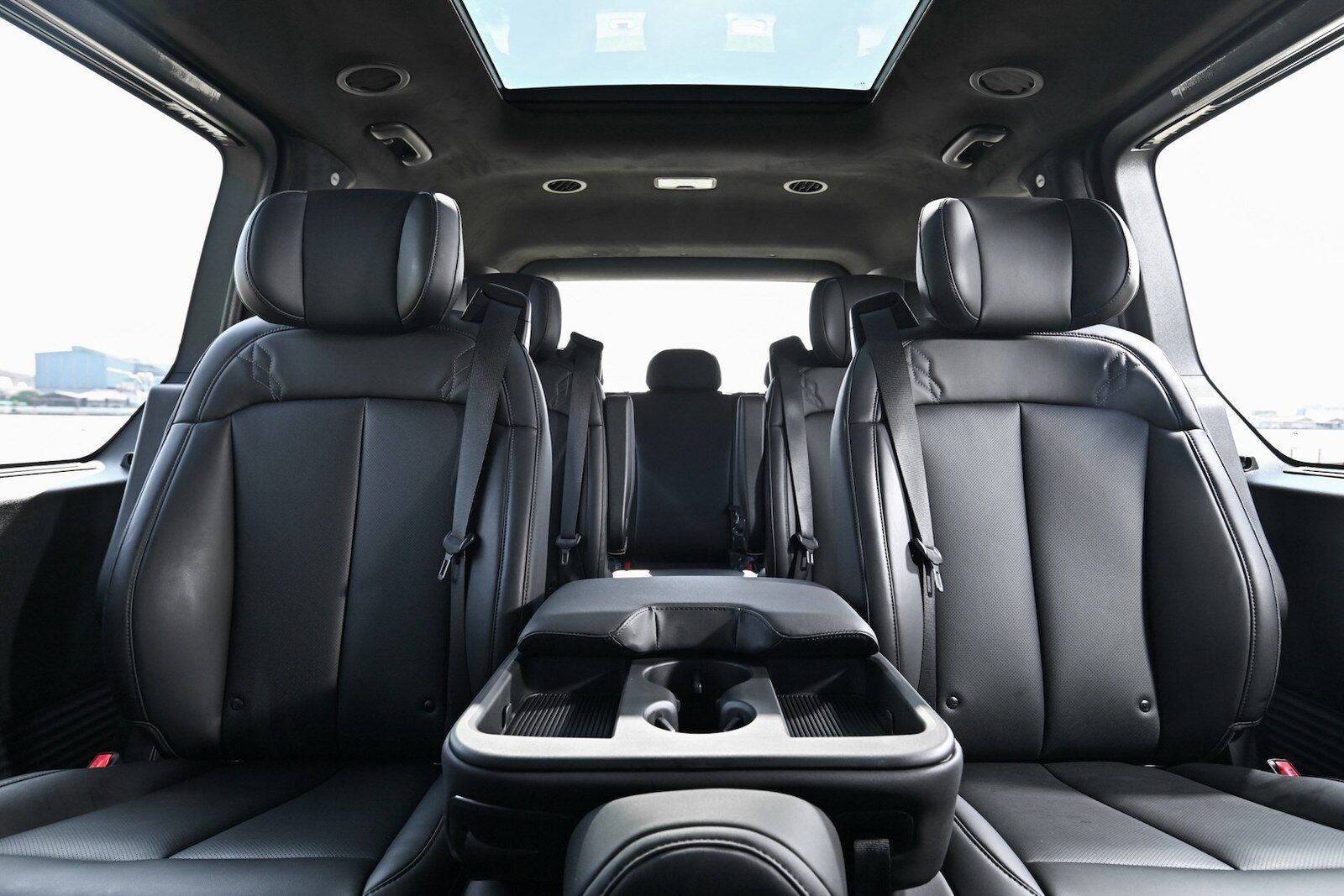 Hyundai ชูจุดเด่น STARIA Hybrid 2026 ทางเลือกใหม่ MPV ไฮบริด 11 ที่นั่ง ตอบโจทย์เสาหลักครอบครัว 5
