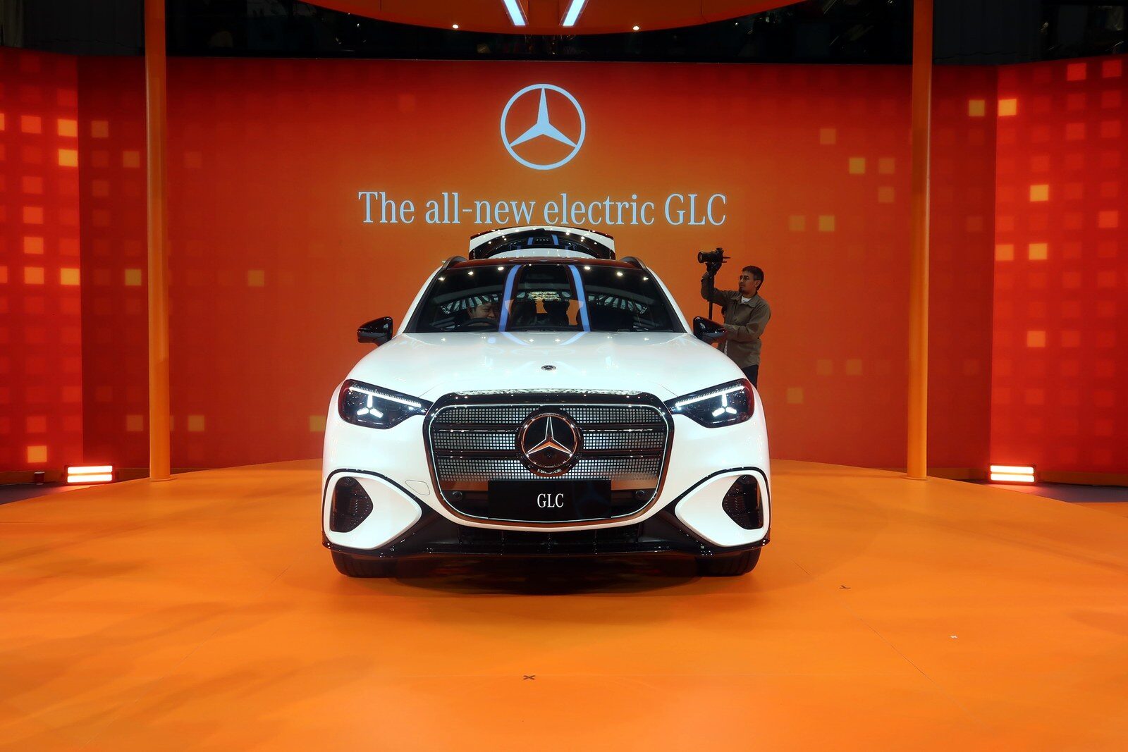 Mercedes-Benz electric GLC 2026 ในไทย วางราคาไม่เกิน 3.7 ล้าน 6