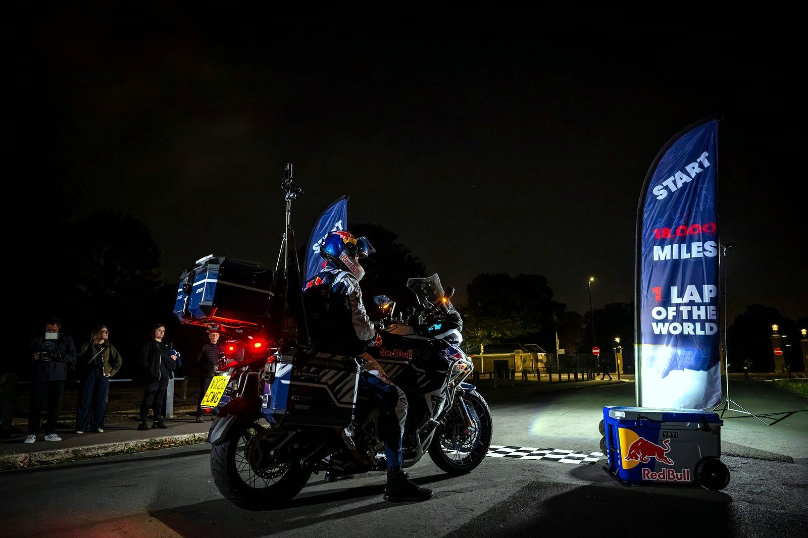 Triumph Tiger 1200 2026 แซม ซันเดอร์แลนด์ ขี่รอบโลก 19 วัน 7