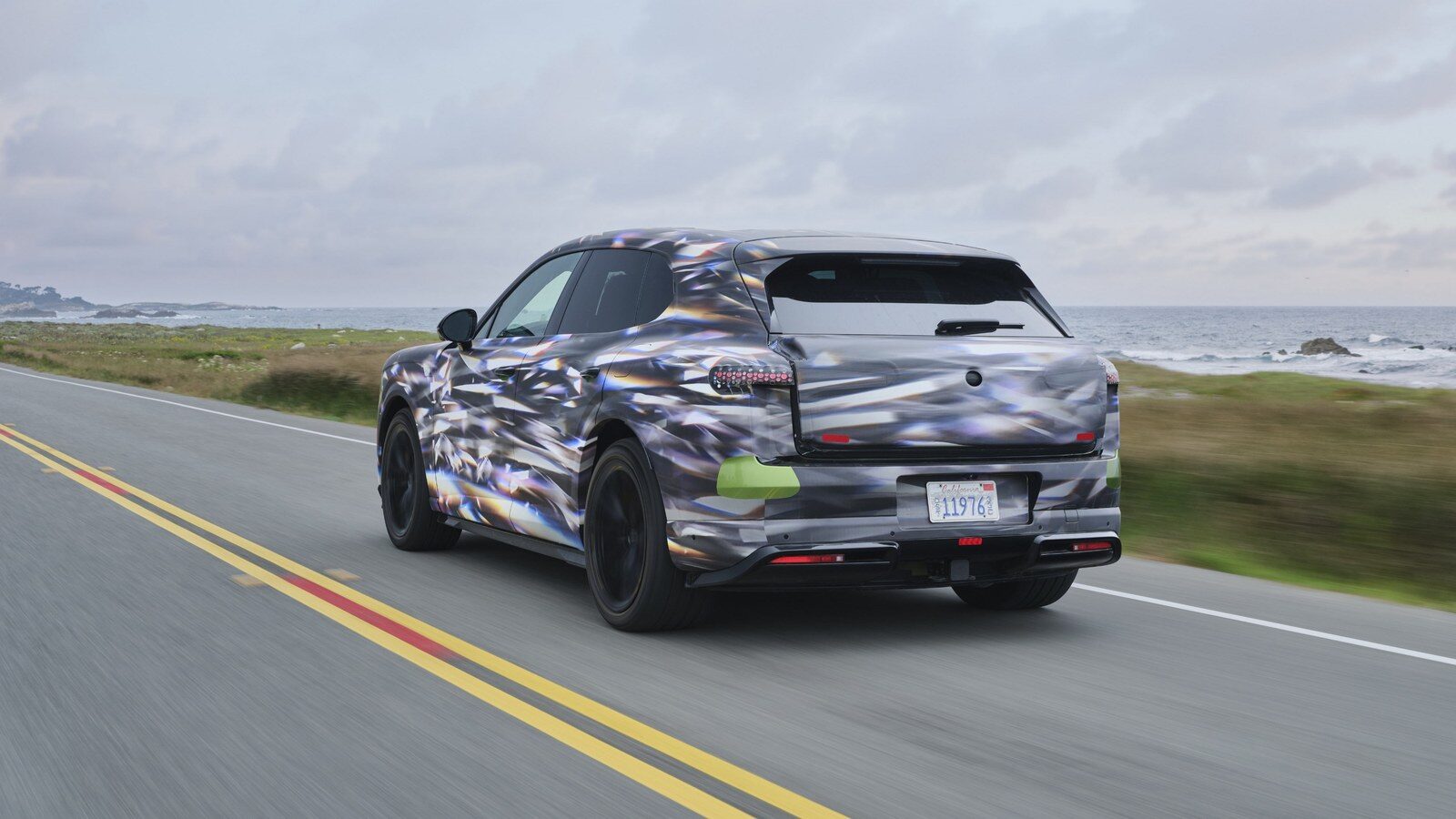 Bentley Torcal 2026 เผยโฉมโปรโตไทป์ไฟฟ้าล้วนวิ่งทดสอบที่ Monterey Car Week 2026 พร้อมเปิดตัวทางการกันยายนนี้ 9