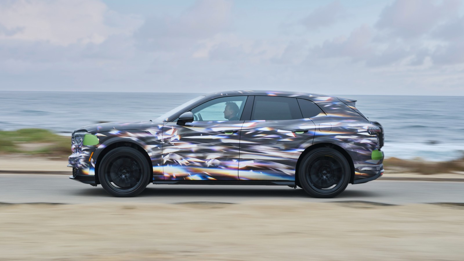 Bentley Torcal 2026 เผยโฉมโปรโตไทป์ไฟฟ้าล้วนวิ่งทดสอบที่ Monterey Car Week 2026 พร้อมเปิดตัวทางการกันยายนนี้ 10