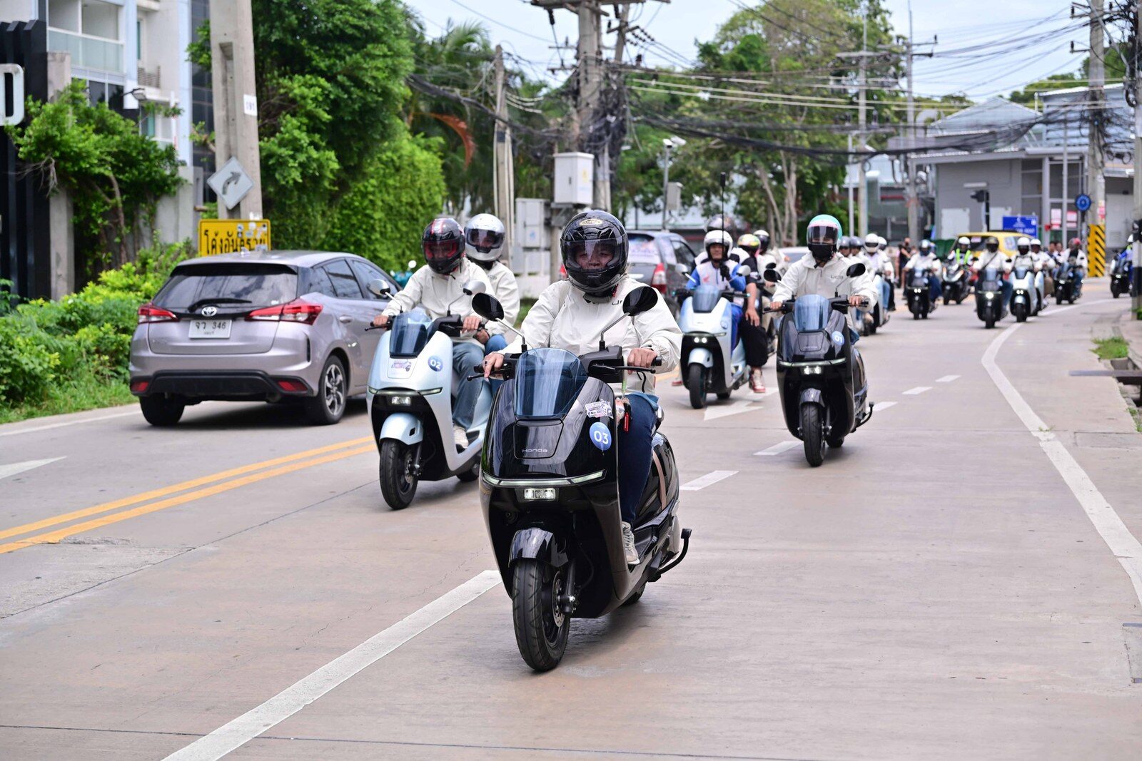 ไทยฮอนด้า ตอกย้ำสังคมสองล้อพลังงานทางเลือก จัดทริป “Honda UC3 Society Meet ครั้งที่ 3” พาผู้ขับขี่ท่องพัทยา พร้อมอัดโปรโมชัน Honda UC3 2026 สิทธิประโยชน์รวมกว่า 15,000 บาท 12
