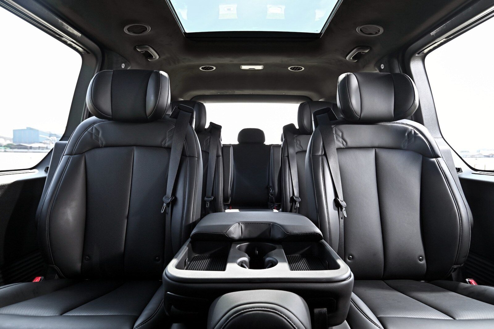 Hyundai ชูกลยุทธ์ STARIA Hybrid 2026 คลุมทุกสไตล์การใช้งานผ่าน 11 ที่นั่ง แทนการเน้นย้ำเพียงตัวเลขสมรรถนะ 12