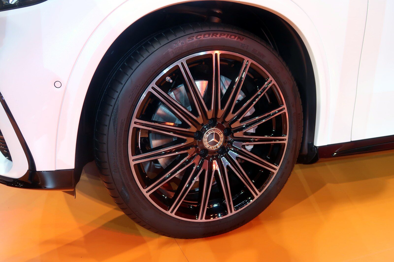 Mercedes-Benz electric GLC 2026 ในไทย วางราคาไม่เกิน 3.7 ล้าน 14