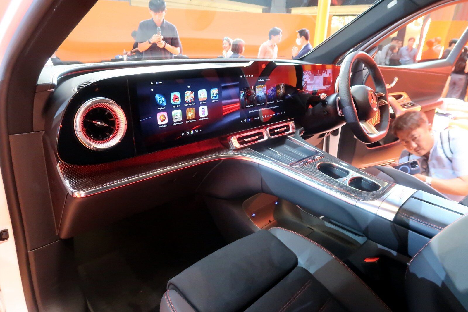 Mercedes-Benz electric GLC 2026 ในไทย วางราคาไม่เกิน 3.7 ล้าน 16
