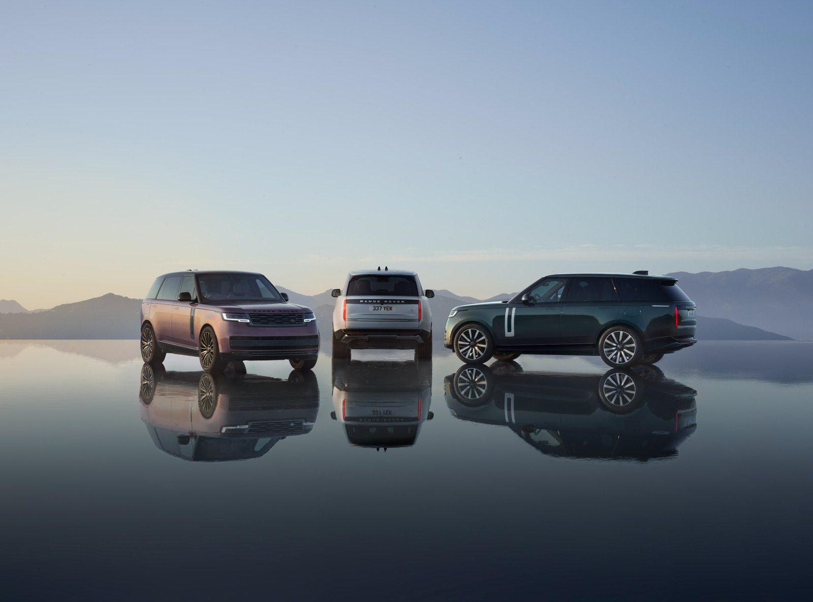 เปิดตัว Range Rover Electric 2026 เอสยูวีไฟฟ้าเรือนร่างหรู 550 แรงม้า ลุยน้ำลึก 900 มม. ชาร์จไว 800V พร้อมเปิดรับจองในไทย 17