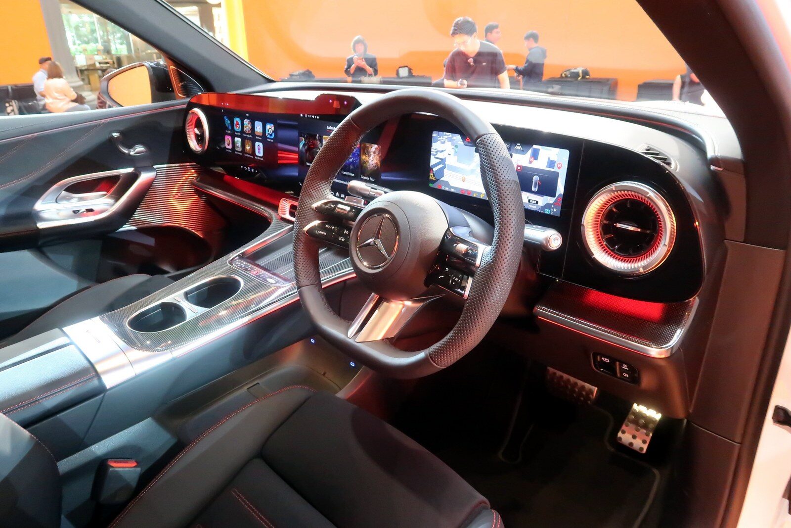 Mercedes-Benz electric GLC 2026 ในไทย วางราคาไม่เกิน 3.7 ล้าน 18