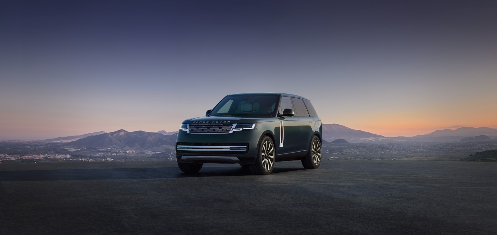 เปิดตัว Range Rover Electric 2026 เอสยูวีไฟฟ้าเรือนร่างหรู 550 แรงม้า ลุยน้ำลึก 900 มม. ชาร์จไว 800V พร้อมเปิดรับจองในไทย 21