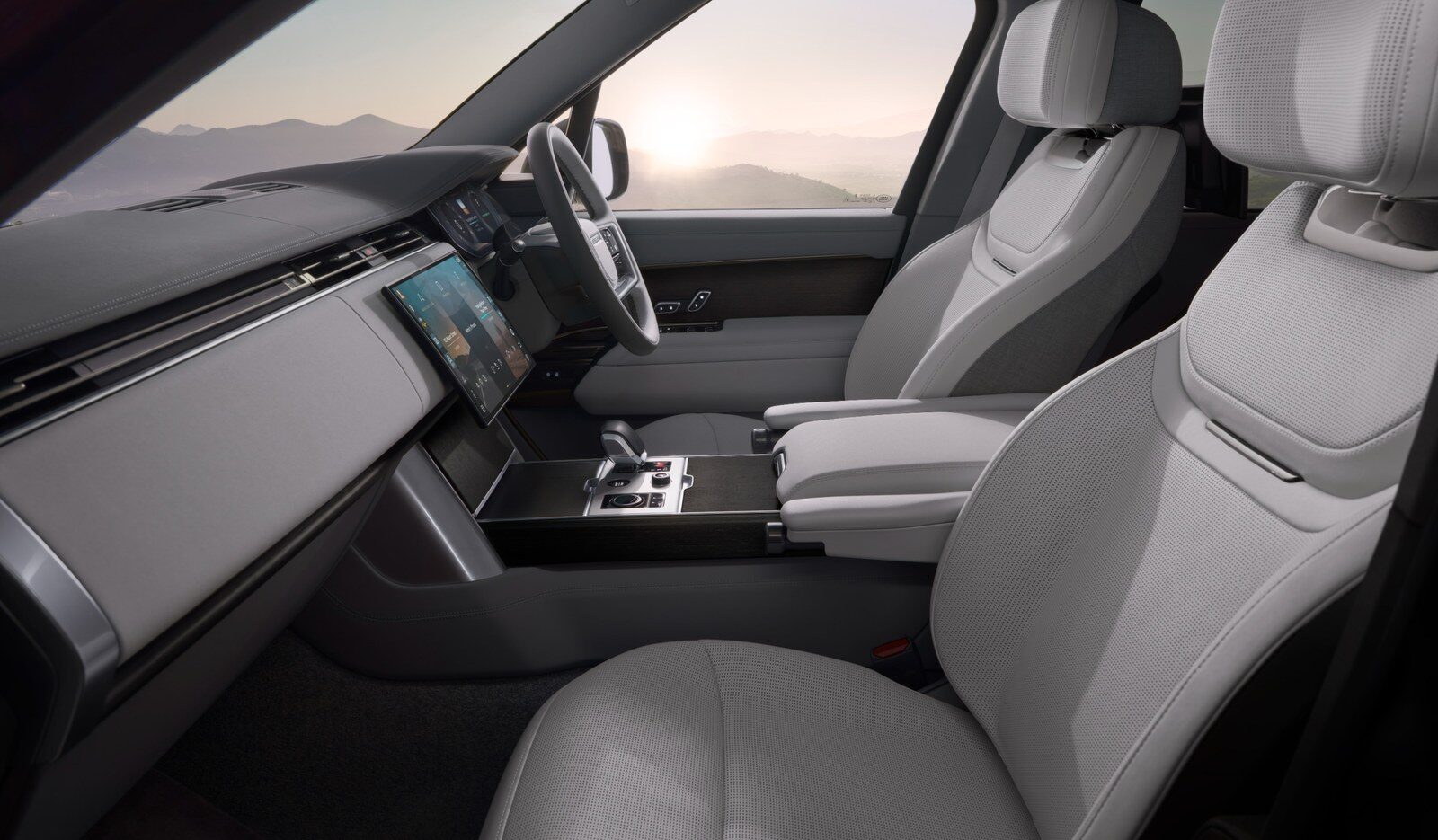 เปิดตัว Range Rover Electric 2026 เอสยูวีไฟฟ้าเรือนร่างหรู 550 แรงม้า ลุยน้ำลึก 900 มม. ชาร์จไว 800V พร้อมเปิดรับจองในไทย 28