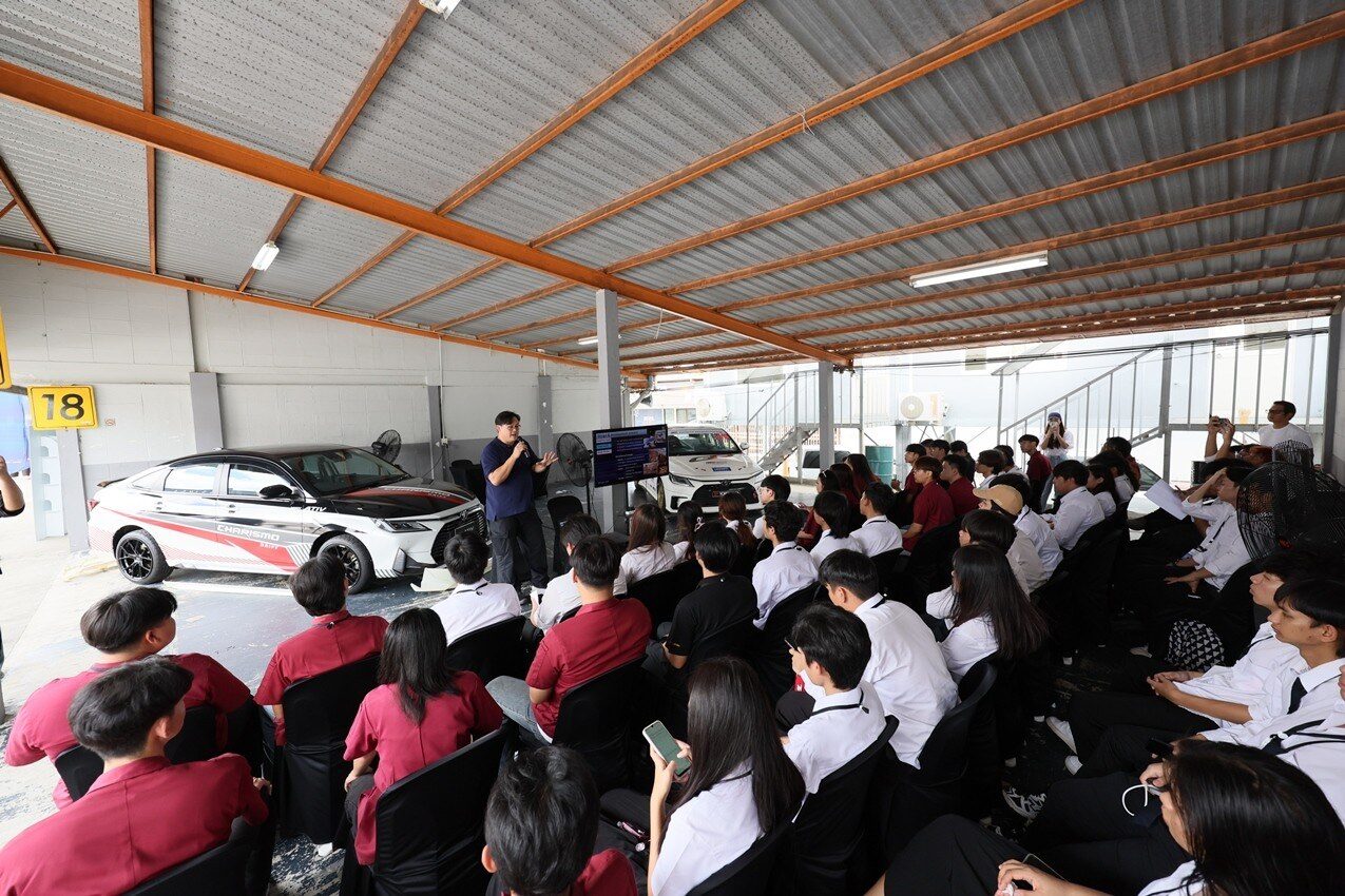 YECC Season 2 โตโยต้า จัดชิงทุน 6.5 แสน ออกแบบชุดแต่ง Yaris ATIV 49