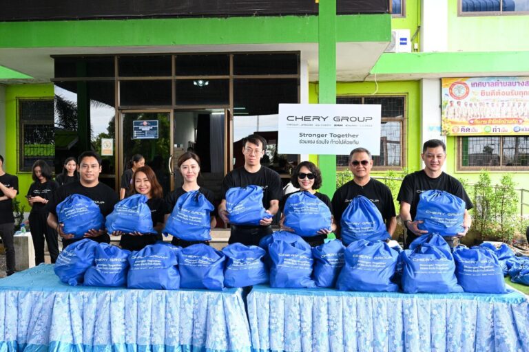 CHERY GROUP ระดมคาราวานรถพลังงานใหม่ ช่วยน้ำท่วม นครนายก-ระยอง มอบถุงยังชีพ 1,400 ชุด