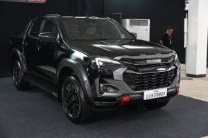 รีวิว Isuzu D-MAX V-CROSS 2.2 Biturbo 2026 คันจริง เครื่องใหม่ 204 แรงม้า ชุดแต่ง Max-Tough และ ADAS 17 ฟังก์ชัน