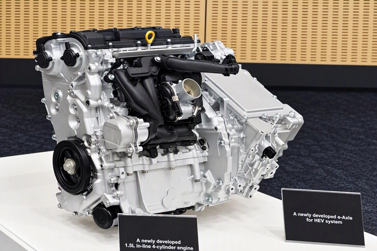 เครื่องยนต์ Toyota 1.5 ลิตร 4 สูบตัวใหม่ คู่ e-Axle สำหรับระบบไฮบริดเจนใหม่
