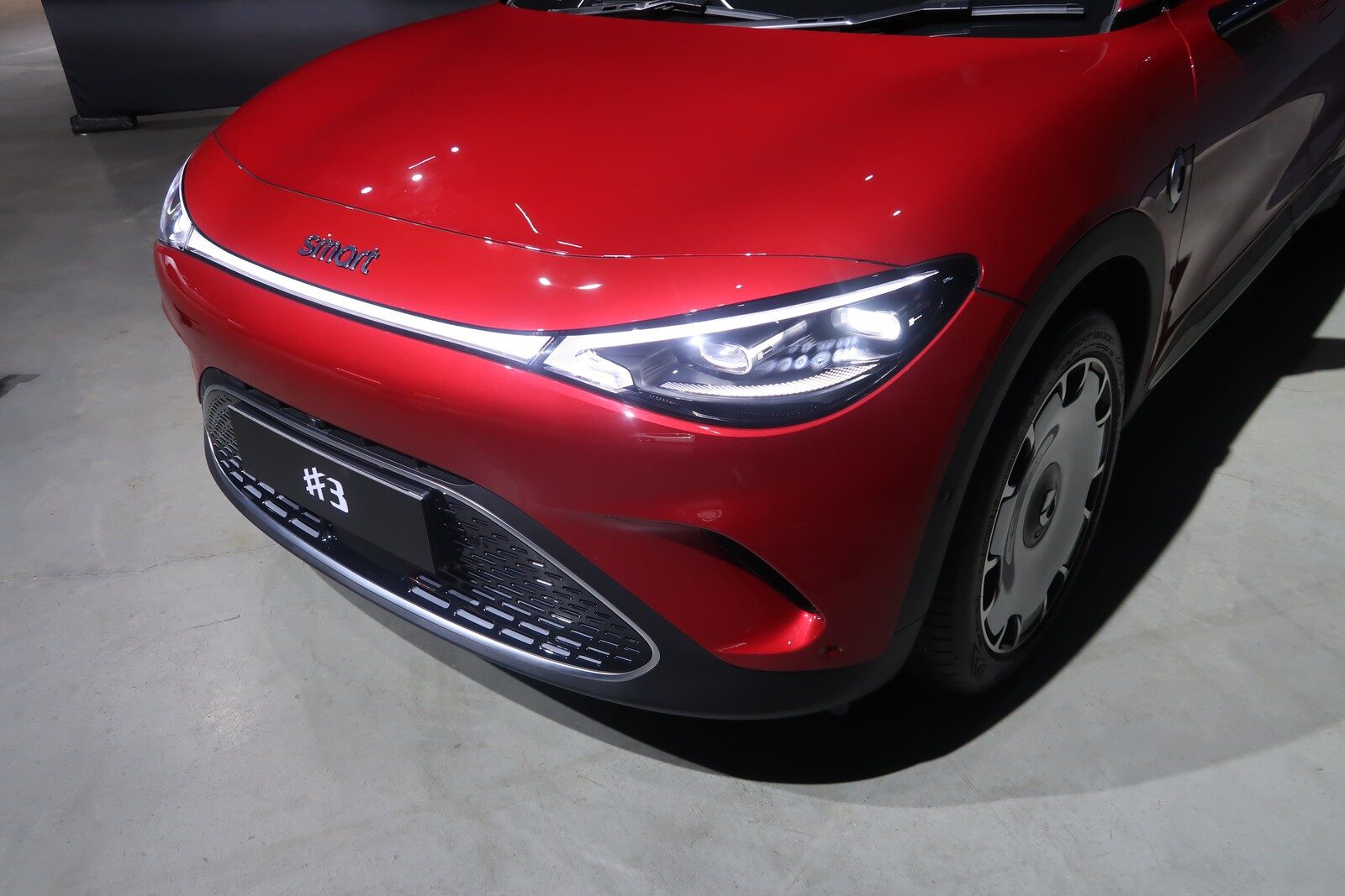 ไฟหน้าและไฟเดย์ไลท์ LED ของ smart #3