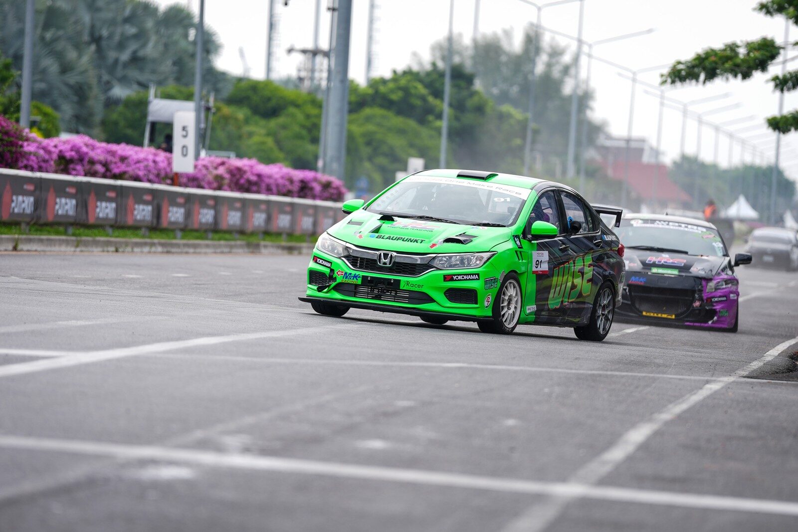 รถแข่ง Honda City ในสนาม PT Songkhla Street Circuit