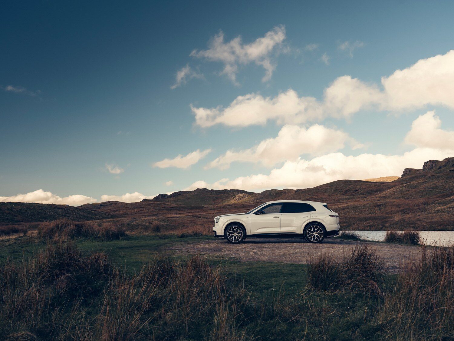 ด้านข้าง Bentley Torcal First Edition